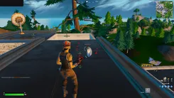 Fortnite gameplay with the Memez cheat — screenshot 2